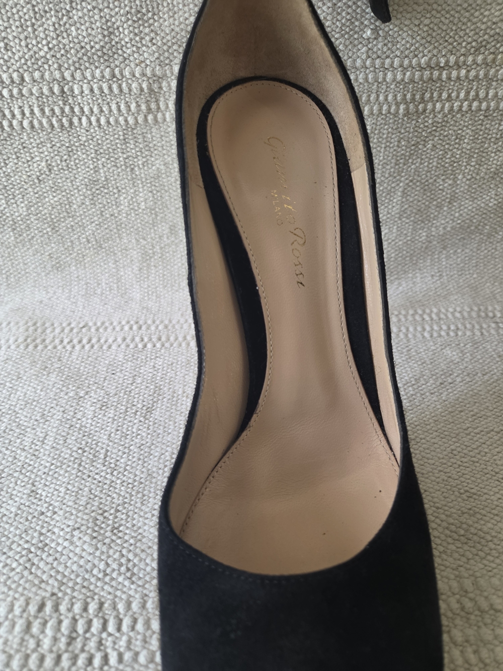 Gianvito Rossi Black Suede "Carla" Pumps - Picture 12 of 16